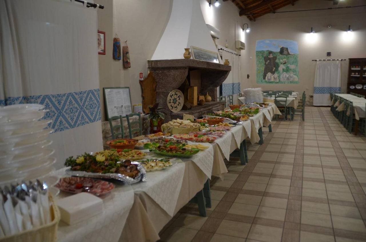 Agriturismo Agrifoglio San Giovanni Suèrgiu エクステリア 写真